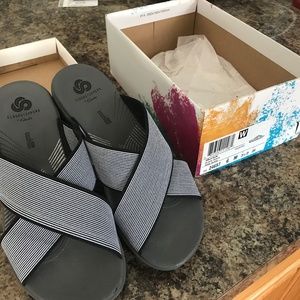 NIB Clarks Arla Elin Sandal - Black/White Size 6